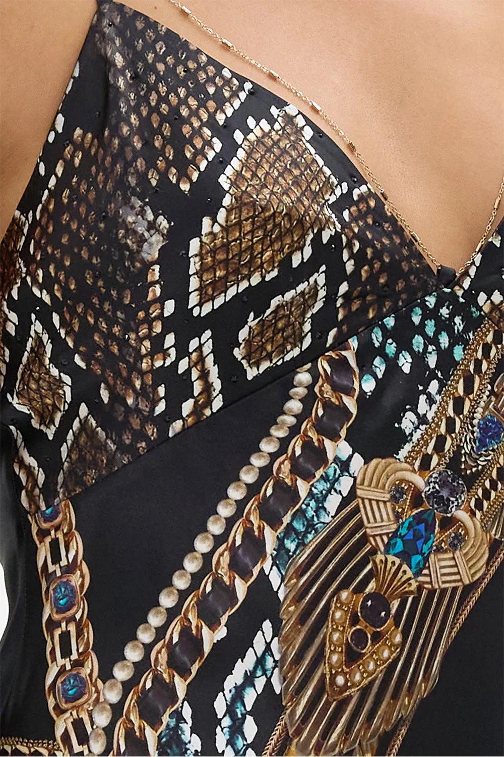 CHAIN DETAIL SLIP DRESS CALL ME CLEOPATRA