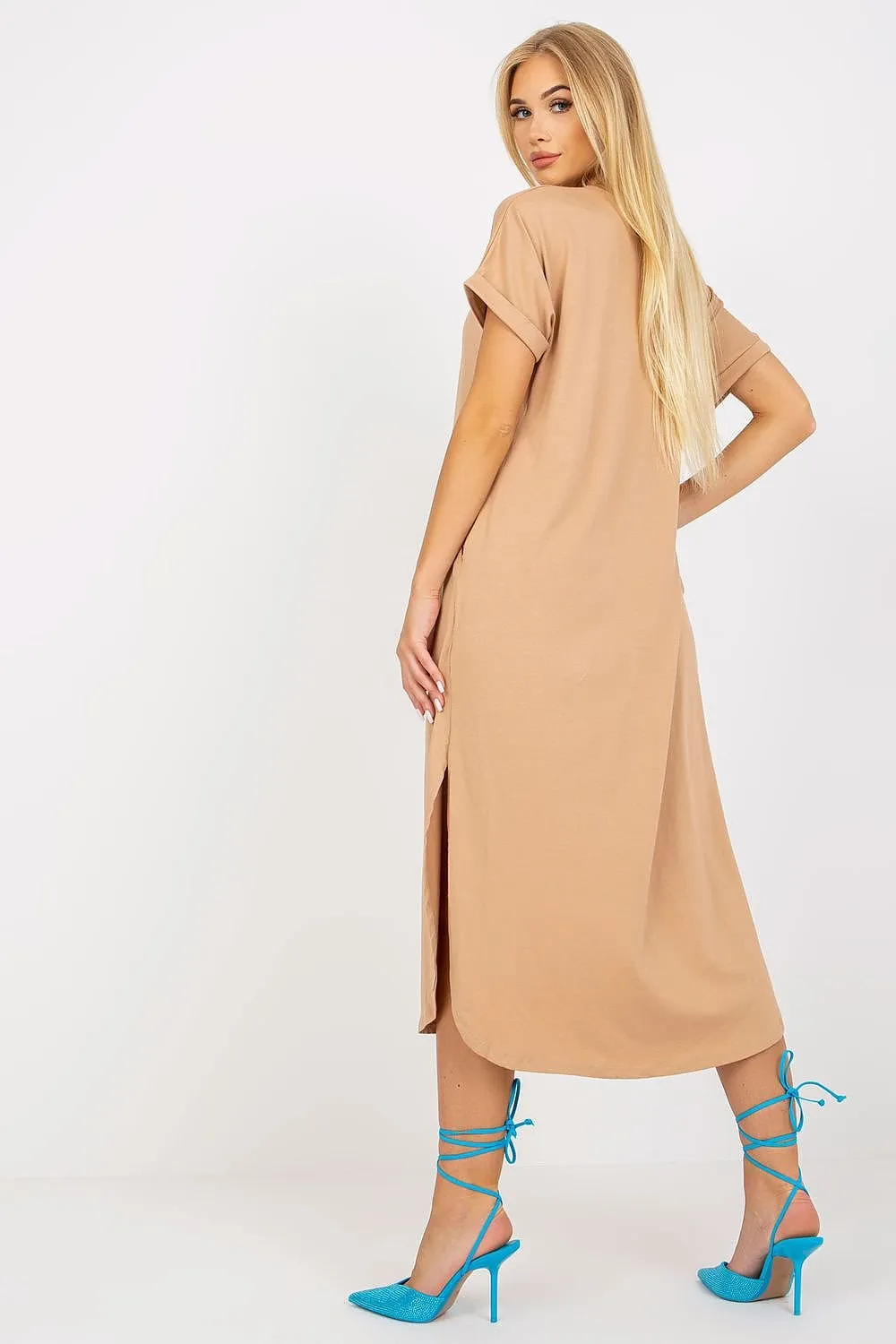 Chic Everyday Dress with Functional Side Pockets