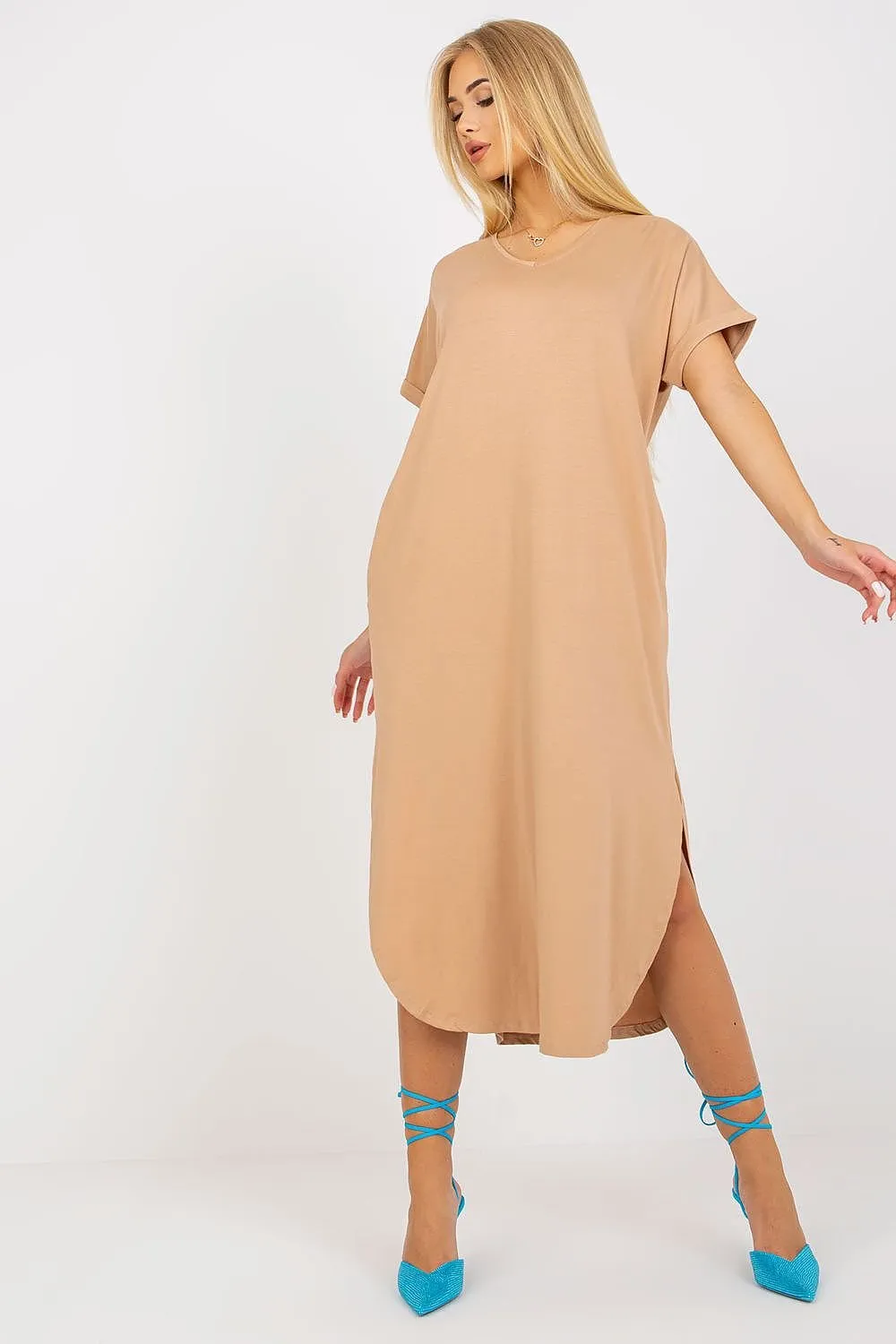 Chic Everyday Dress with Functional Side Pockets