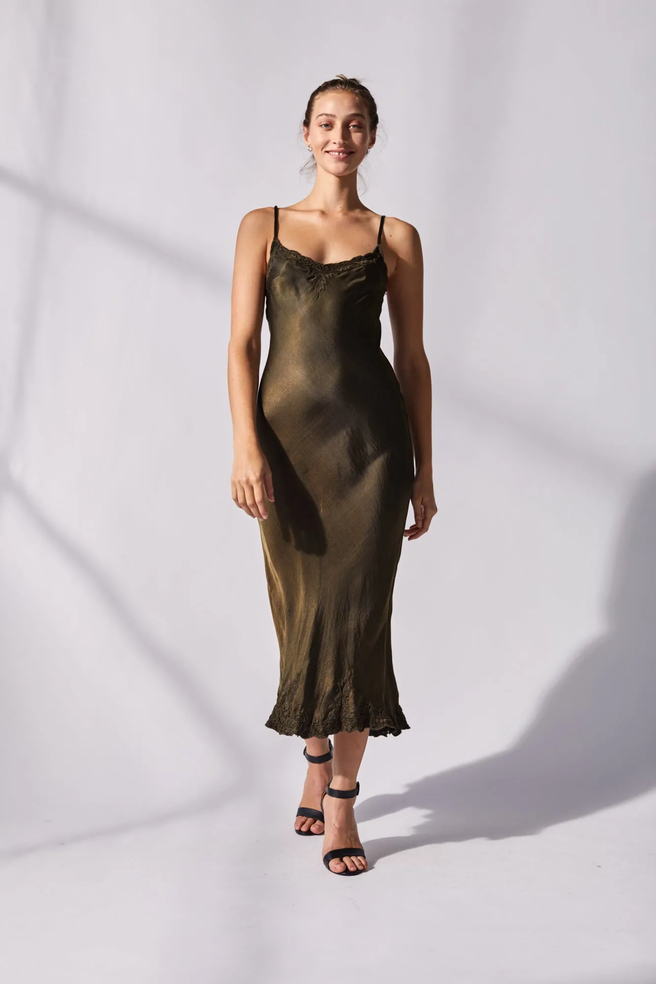 Marilyn Luxe Silk Dress - Dark Olive