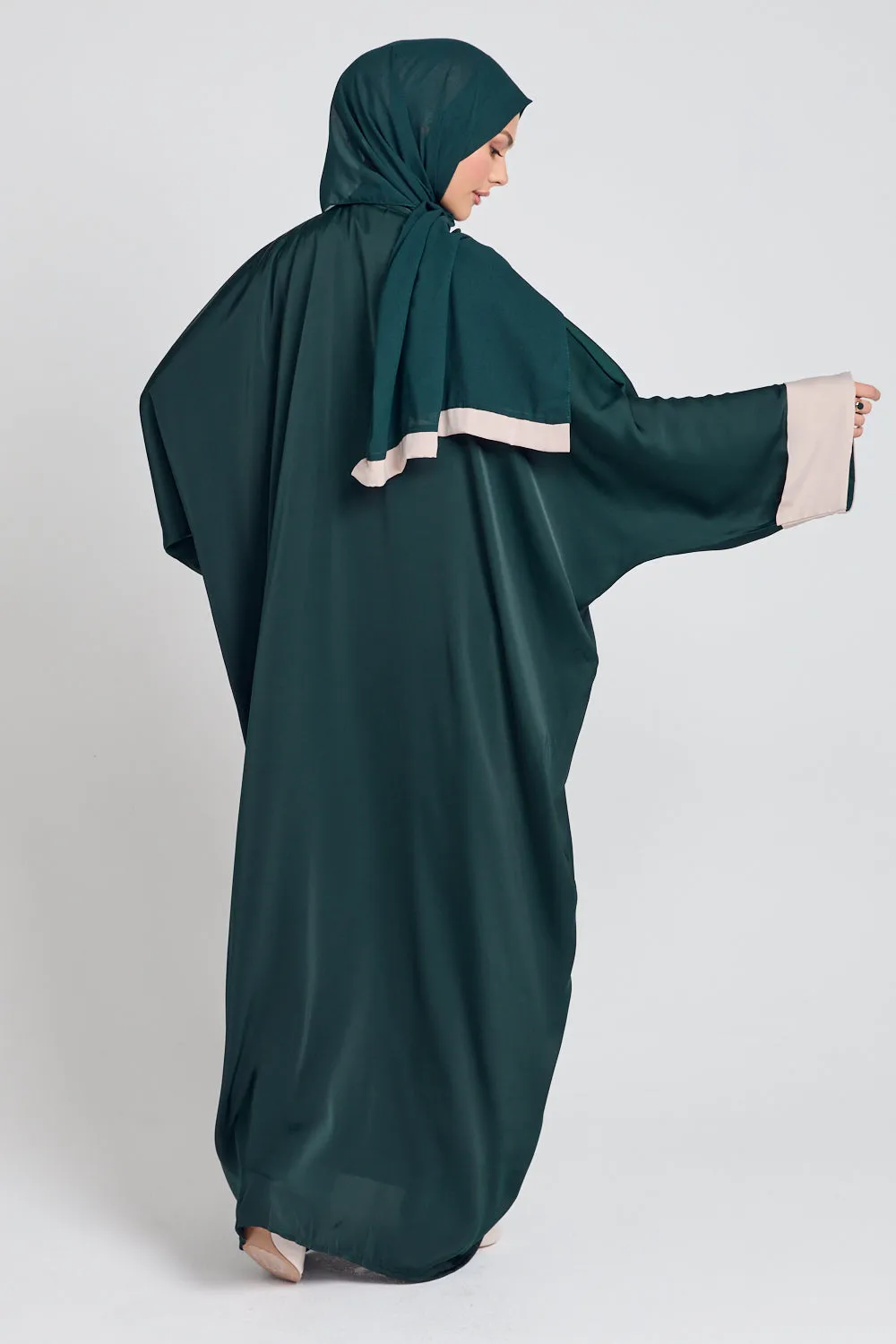 Open Farasha With Folded Contrast Cuffs - Forest Green