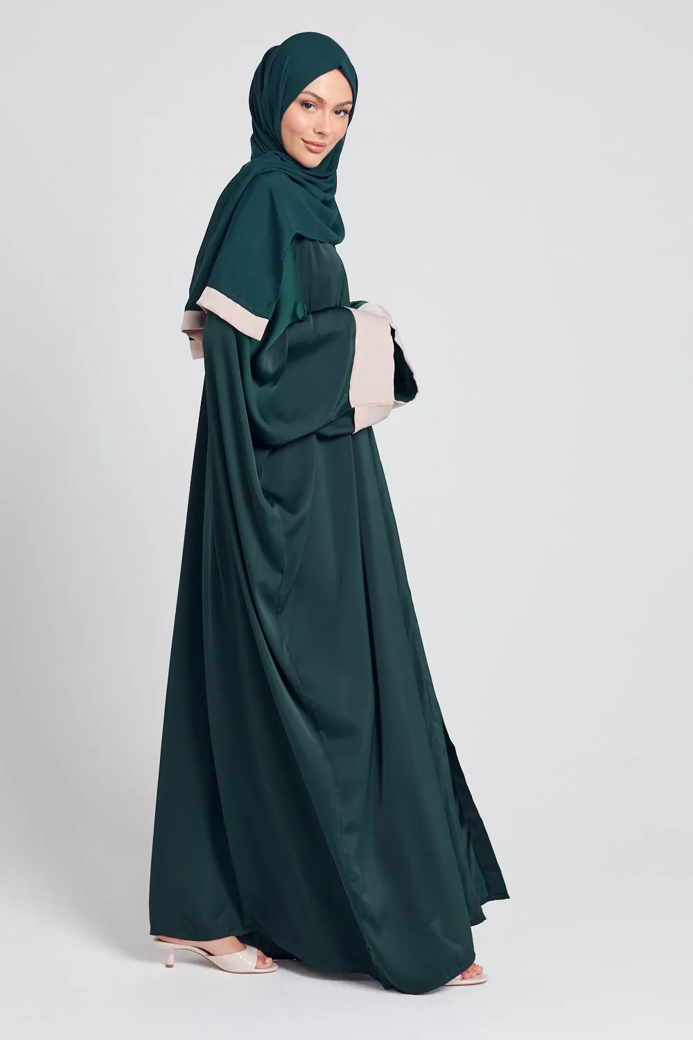 Open Farasha With Folded Contrast Cuffs - Forest Green